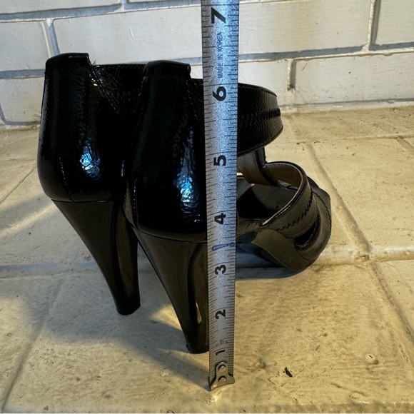 Michael Kors Front Zip Strappy Sandals, Black Patent, 6.5M US - Picture 13 of 13